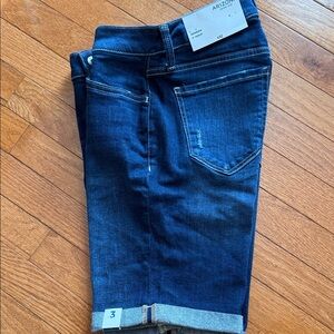 Arizona Jean Company Women's Dark Blue Cropped Jeans